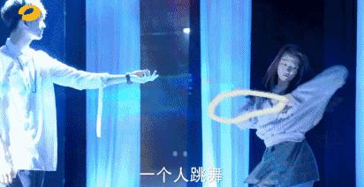 最新插兜舞，小巷深处的舞蹈魅力