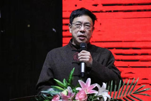 陈朕冰最新旅程，自然美景探索与内心平和的追寻