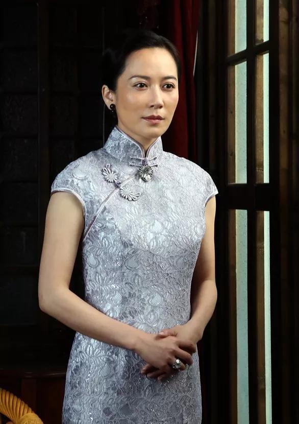 旗袍的演员，演绎东方韵味的艺术使者，展现旗袍魅力与东方风情