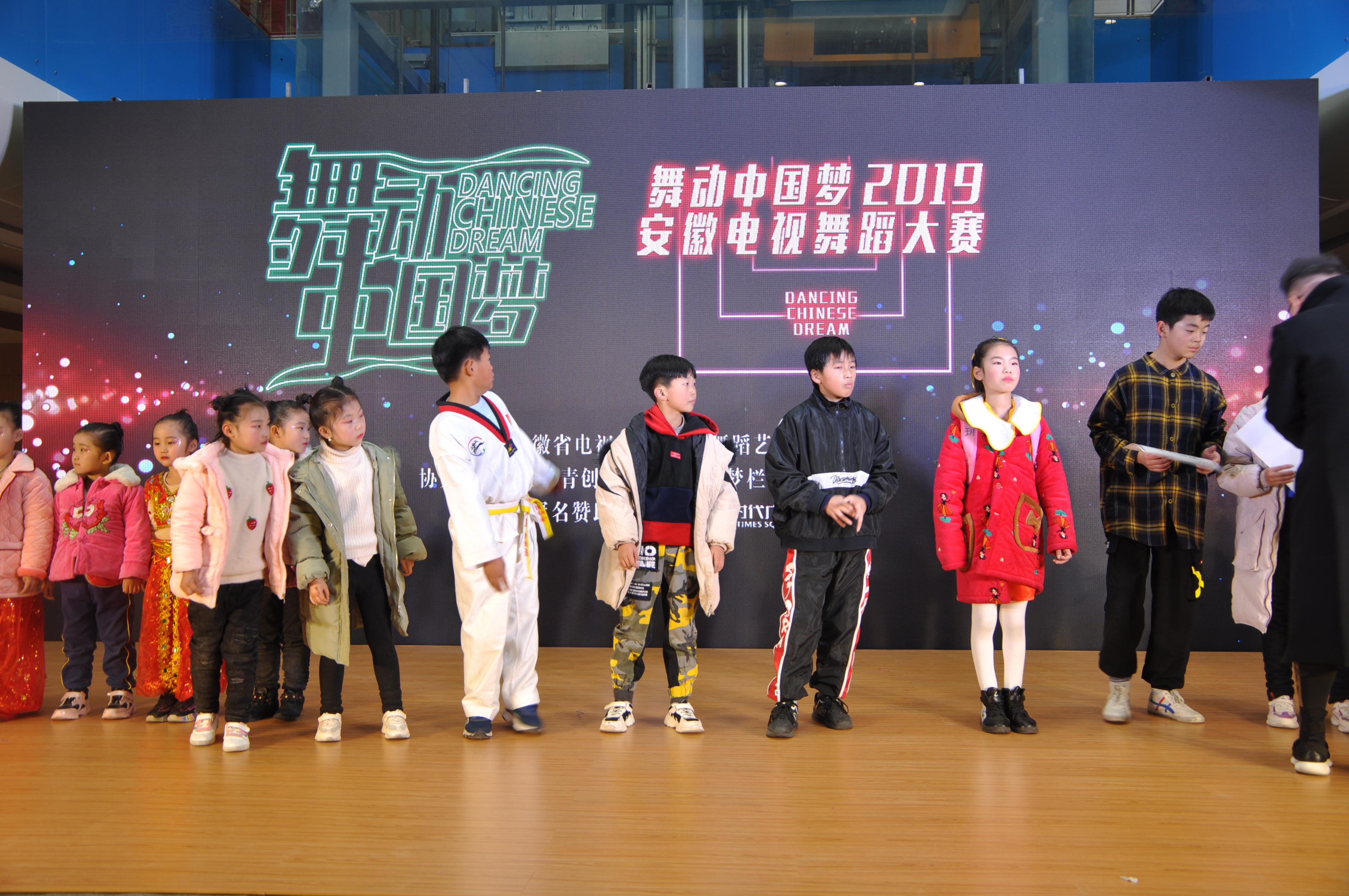 街舞少年演员表揭秘，小巷舞者世界的秘密宝藏