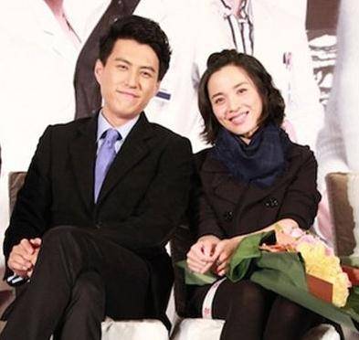 靳东李佳最新动态揭秘，令人惊喜的消息！